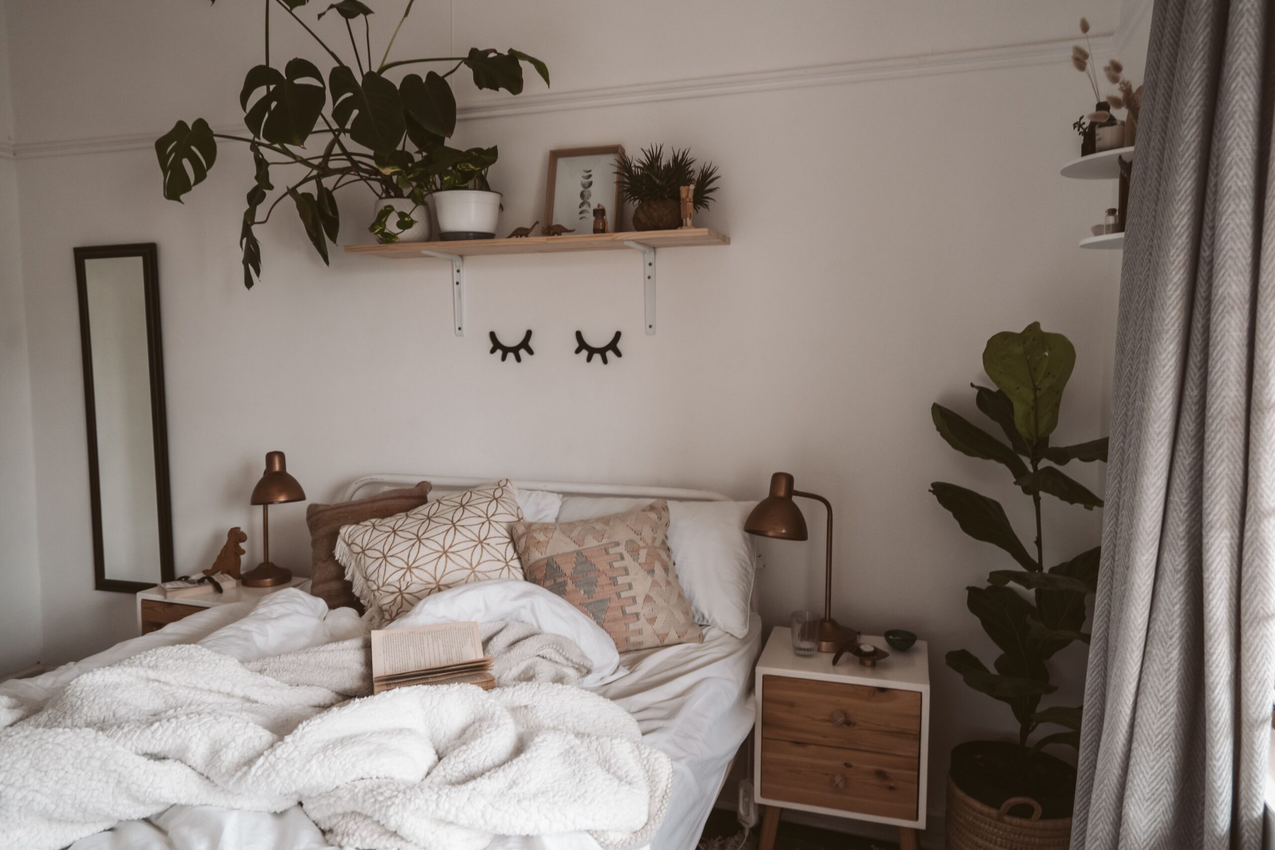 best throw for bedroom